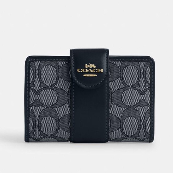 Coach Zip medium Wallet in signature canvas - Picture 1 of 4